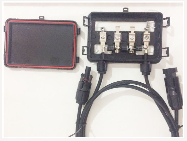 150W solar panel MC4 cable connectors detail