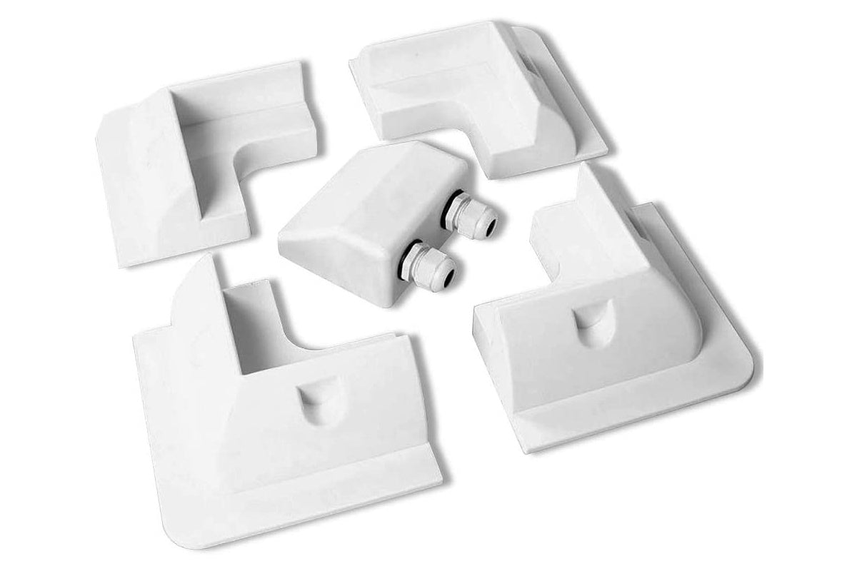 Solar panel mounting kit corner brackets with curved wind deflector