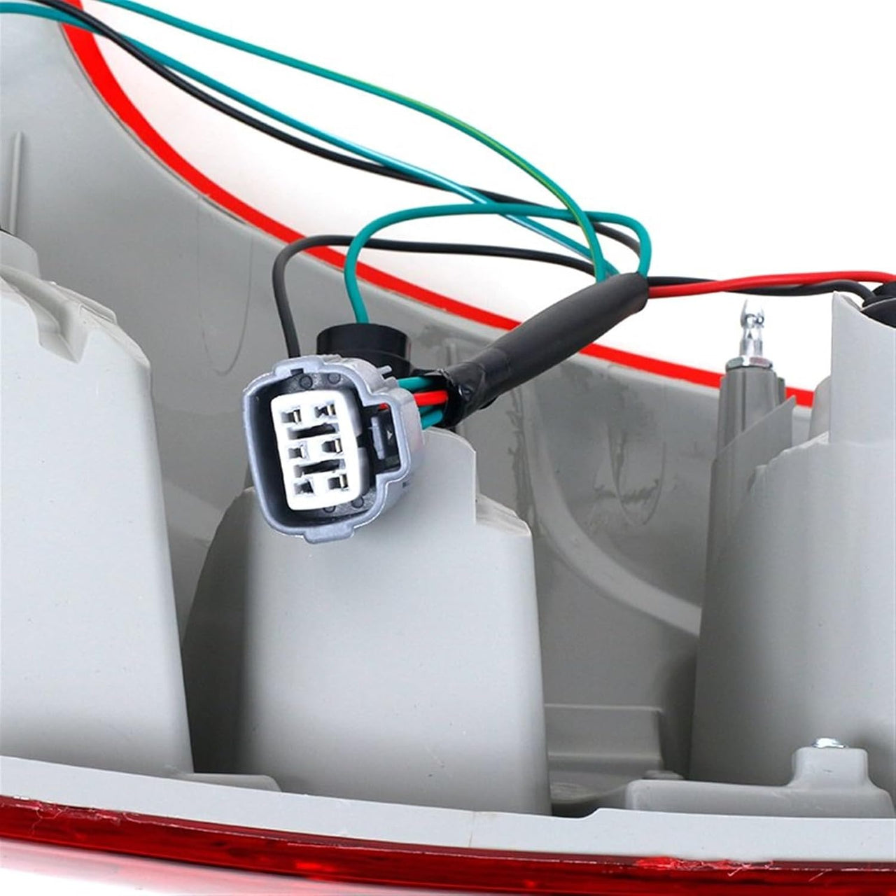 Side view of left tail light for Mitsubishi L200