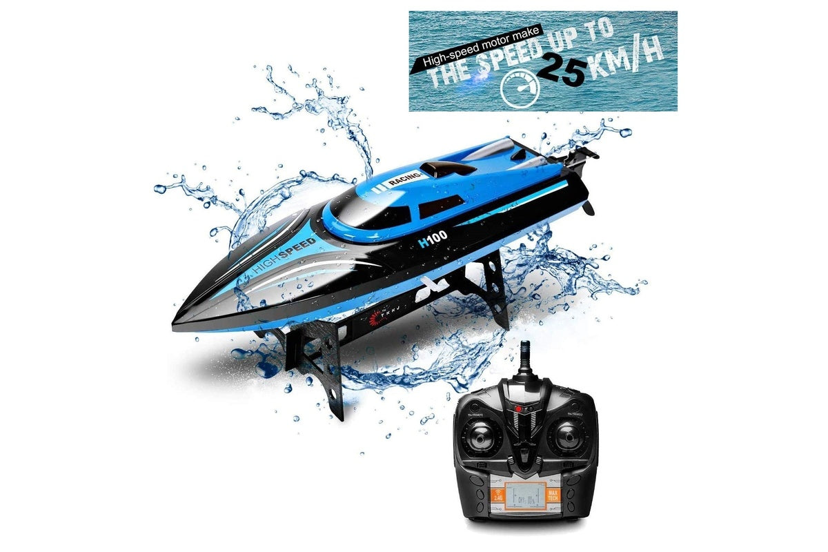 Remote control boat with 24Ghz four channel control