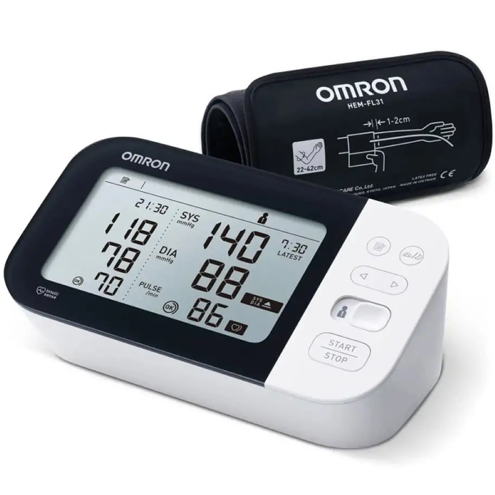 Monitor with AA batteries included