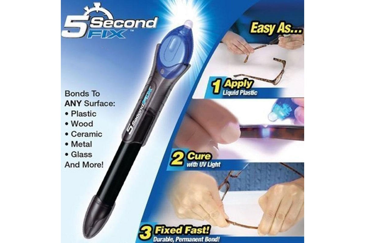Glue pen size 13 by 3 by 2 cm