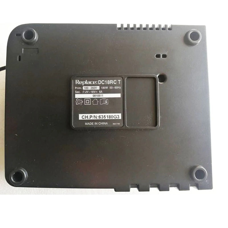 Charger charging Makita battery