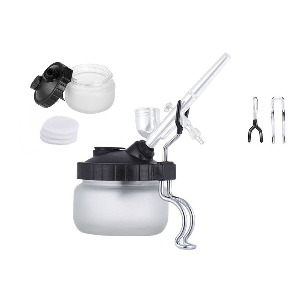 Cleaning pot with easy to use design