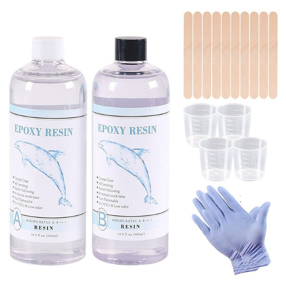 Epoxy resin used for wood crafting finish