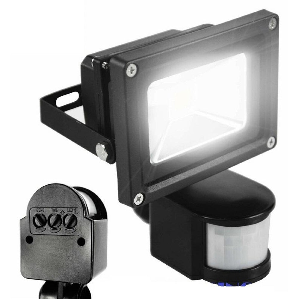 Flood light packaging showing product details