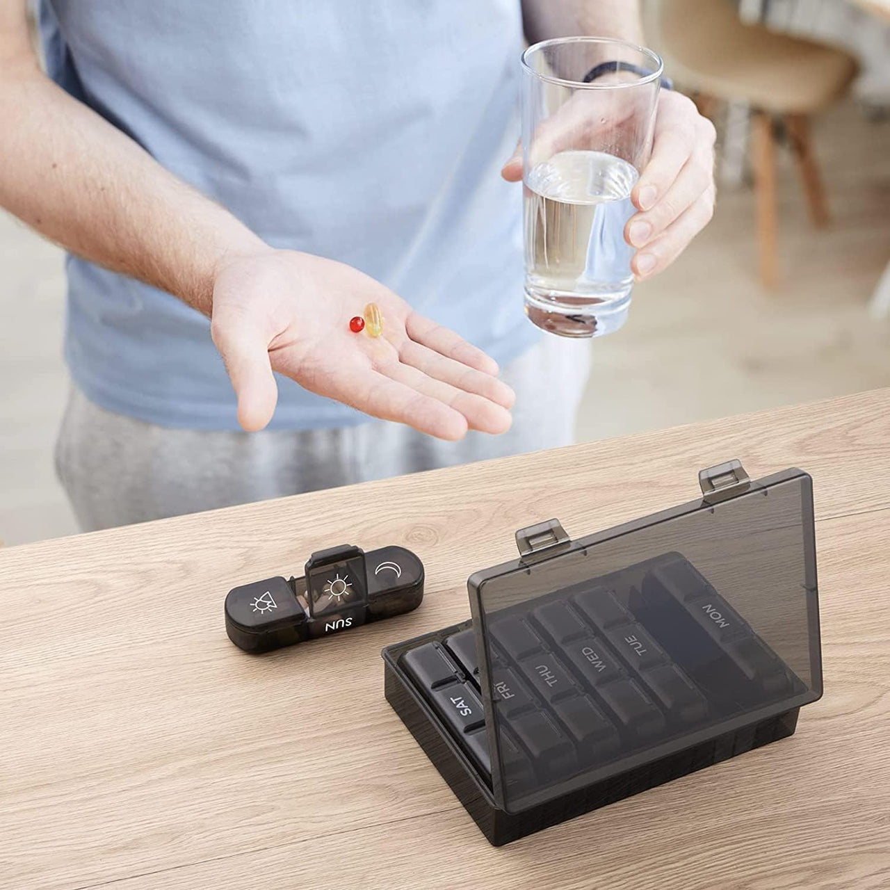 7 Day Medicine Organizer Weekly Pill Box