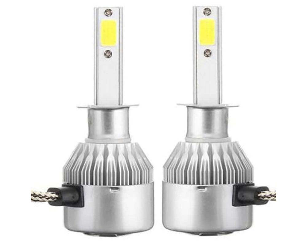 Bulbs installed in vehicle headlight housing