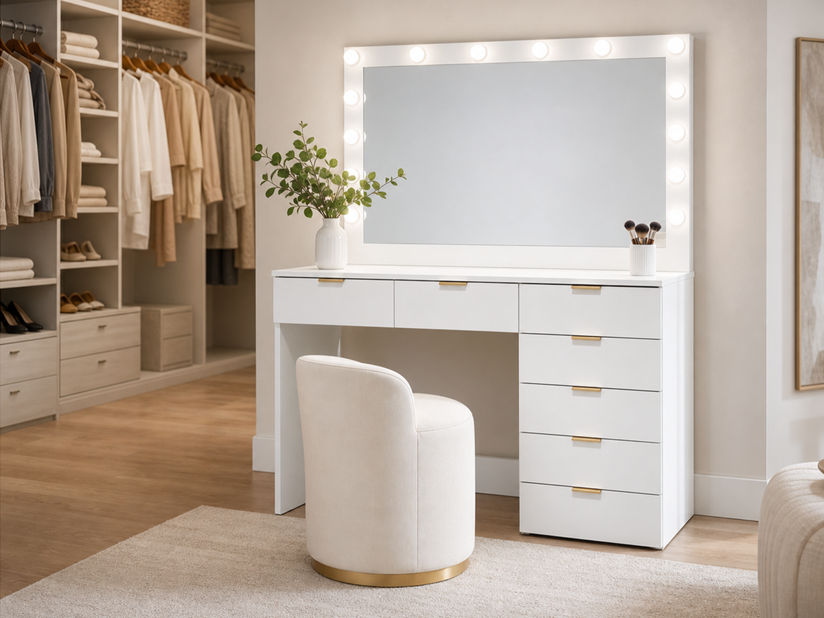 Dressing Table With Mirror