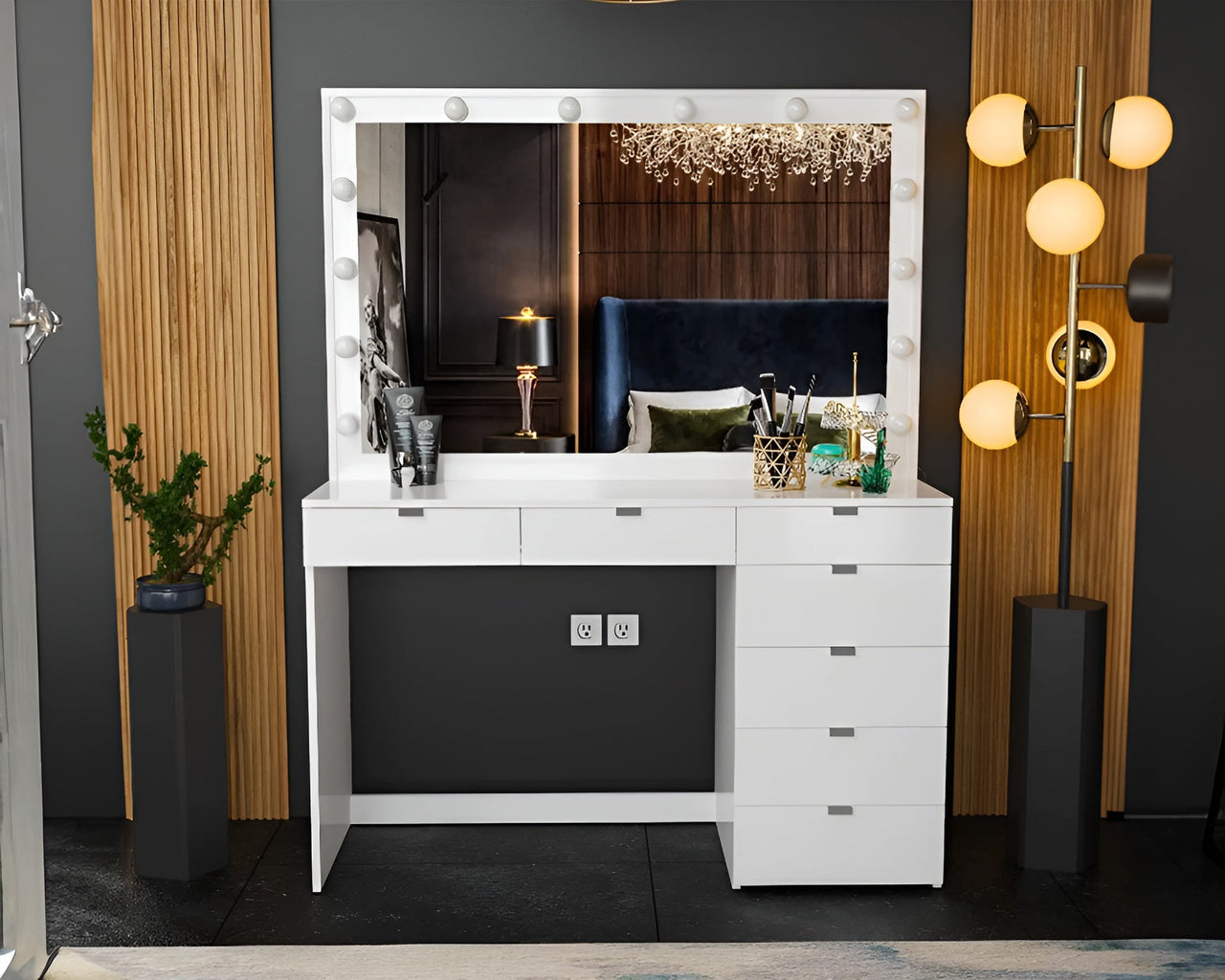 Dressing Table With Mirror