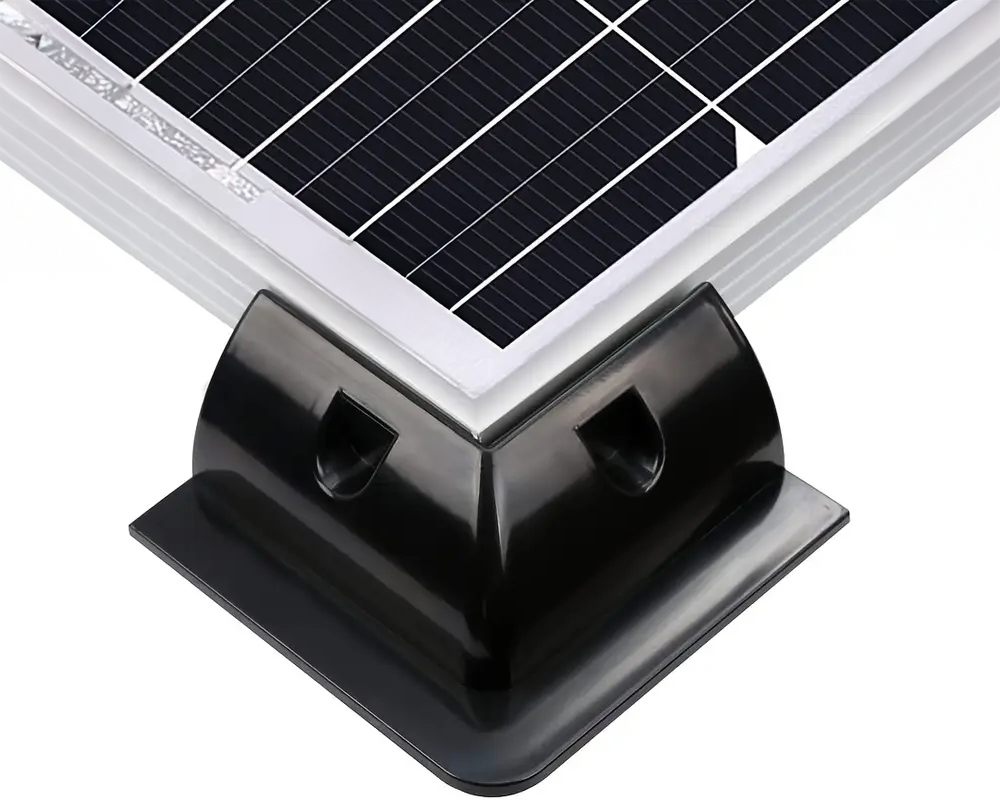 Solar panel mounting kit with punch-free installation