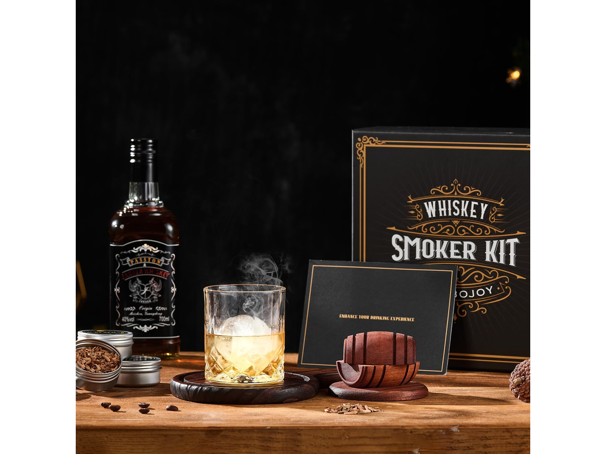 Whiskey Smoker Kit with Torch 6 Wood Chips 2 Glasses