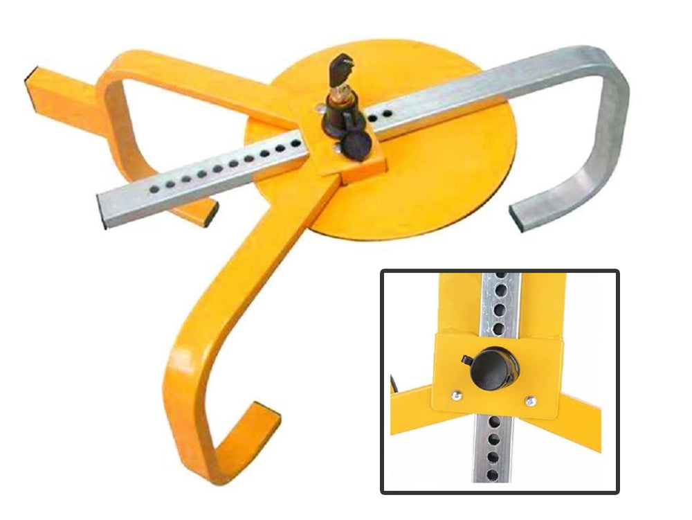 Wheel clamp locking mechanism with two keys included