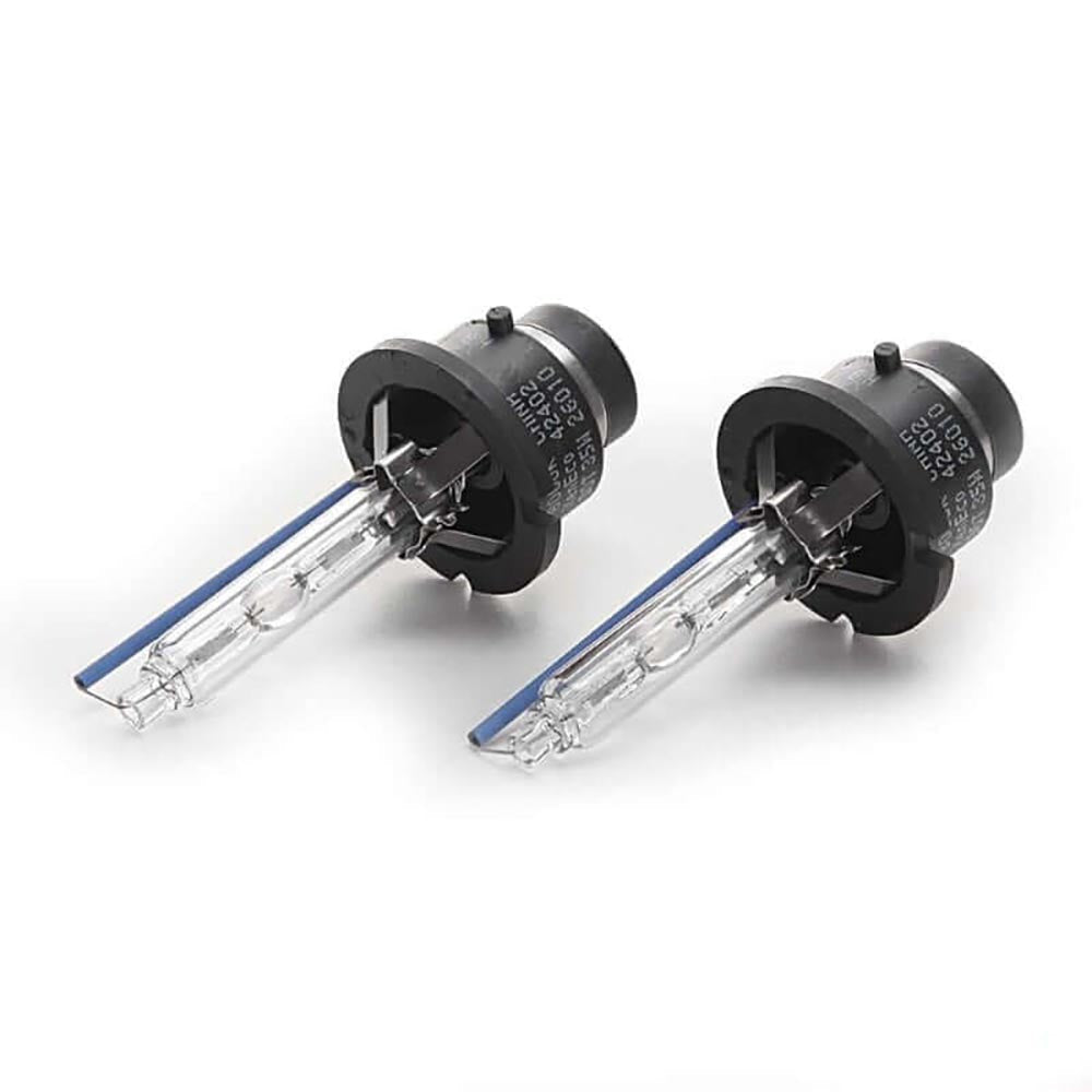 Bulbs installed in car headlight