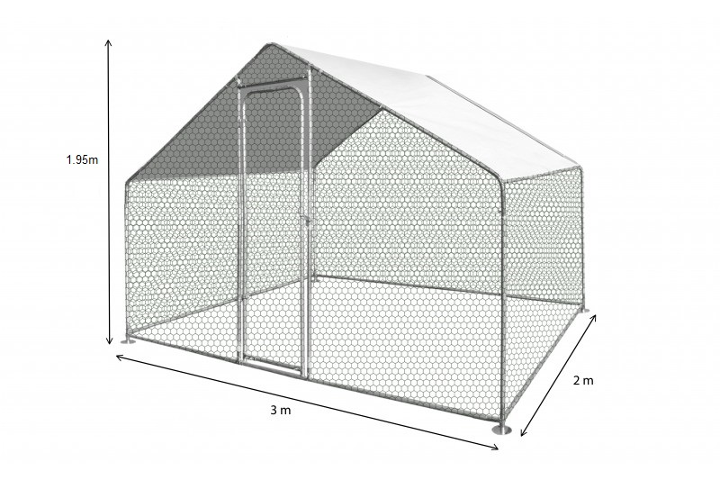 Spacious interior of outdoor chicken coop 3m x 2m