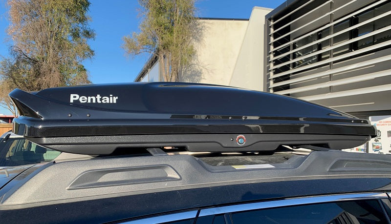Car Roof Box with 420L Capacity – Glossy Black